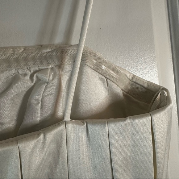 JS Collections Black & White Pleated Bodice Formal Gown Women’s Size 4 - Picture 16 of 16